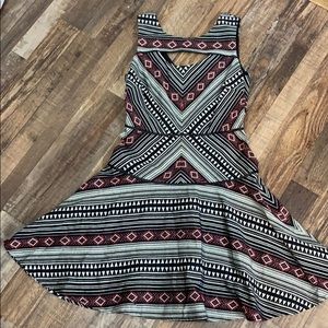 Aztec print dress size 2. Jessica Simpson.
